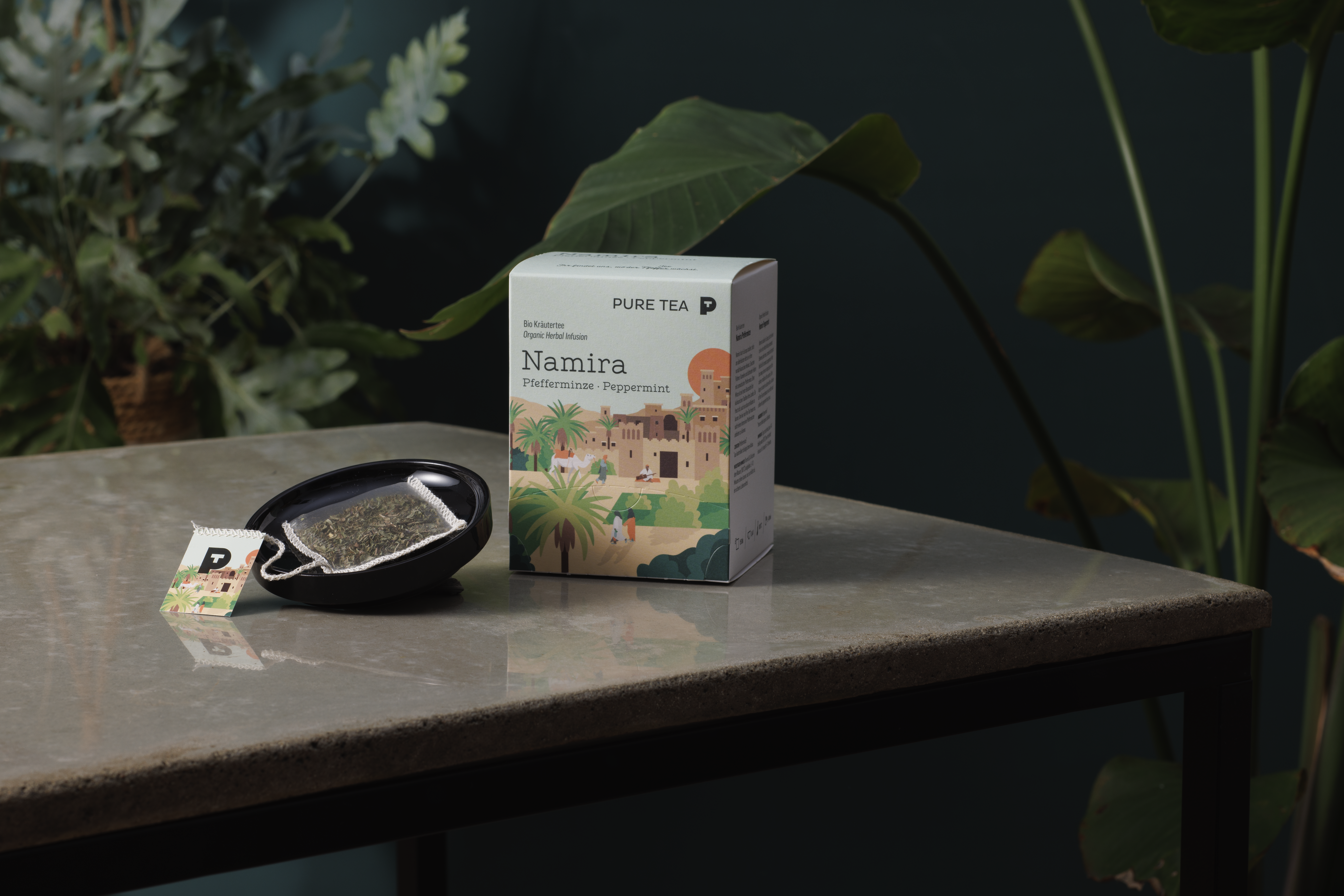 PURE TEA_Composition_Namira_Bag and Box